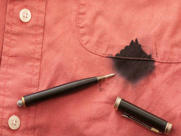 tips remove stains from clothes 