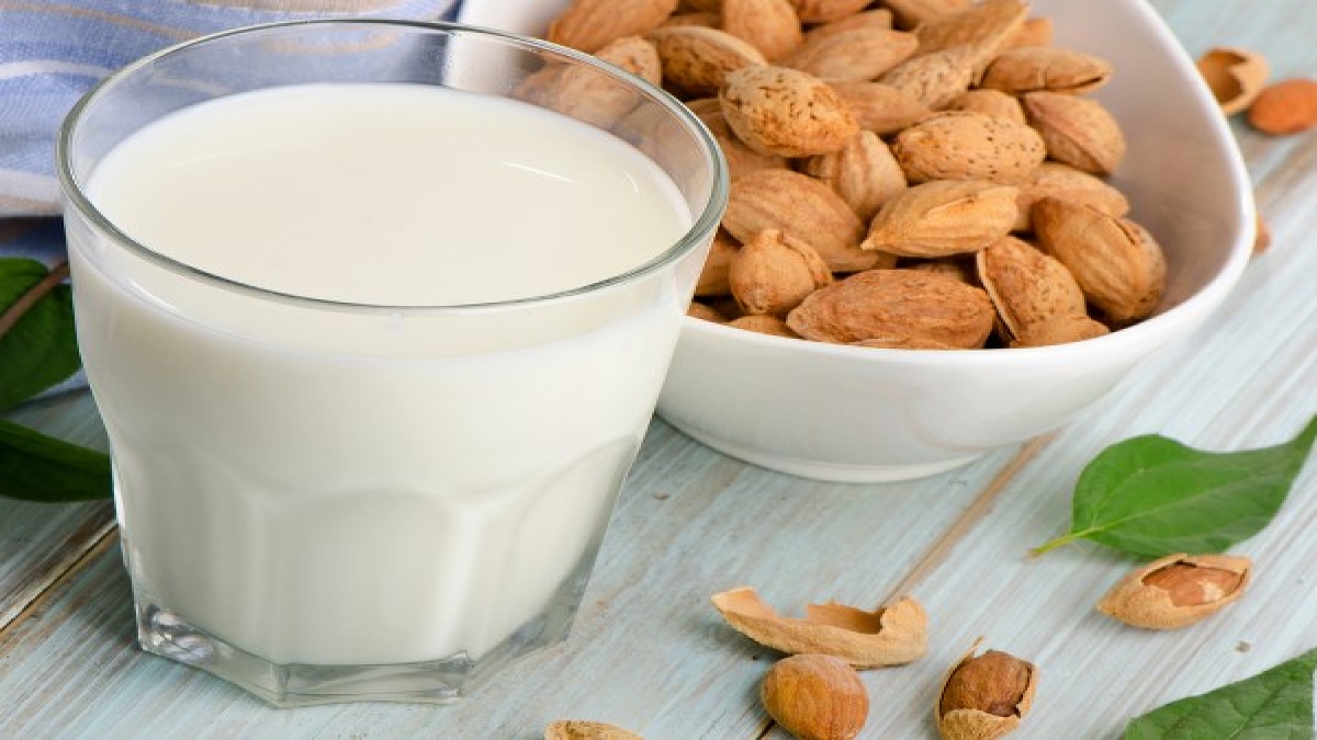 പുരുഷനില്‍ ലൈംഗികാരോഗ്യവും കരുത്തും വര്‍ദ്ധിപ്പിക്കും ബദാം പാല്‍ Health Benefits Of Almond