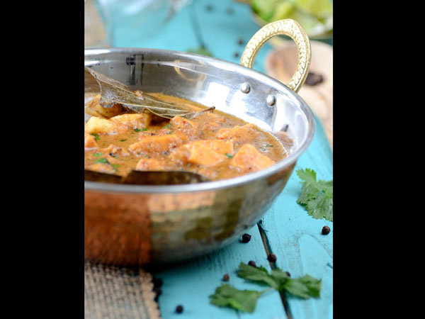 കാലി മിര്ച് പനീര്, കുരുമുളുകു രുചിയില് പനീര്