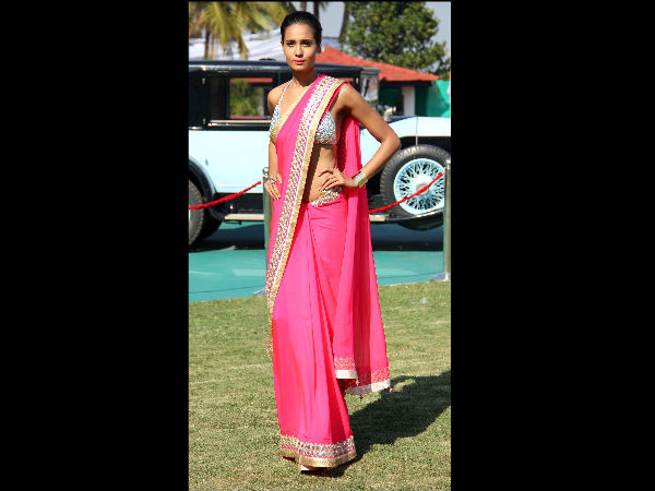 കിംഗ് ഫിഷര്‍ കലണ്ടര്‍ സുന്ദരിമാര്‍