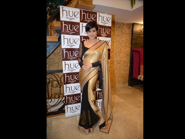 മന്ദിരാ ബേദി 