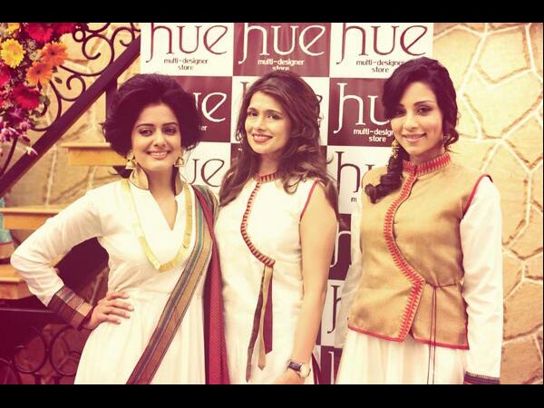 വിശാഖ സിംഗ്, അമൃത പുരി 