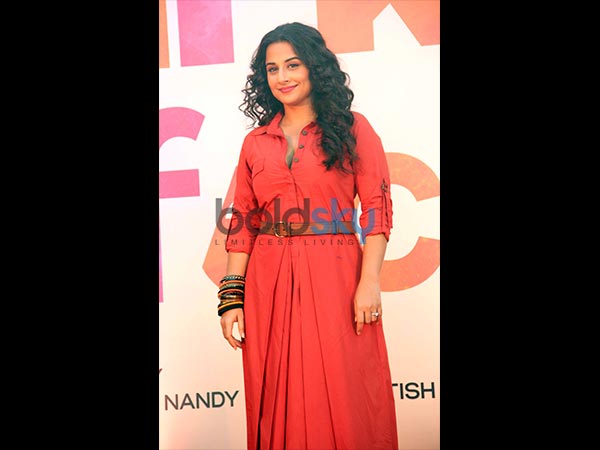 റെഡ് ഗൗണില്‍ വിദ്യാബാലന്‍