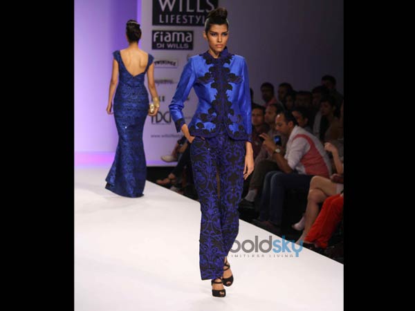 6. കൊബാള്‍ട്ട്‌ ജായ്‌ക്കറ്റ് 