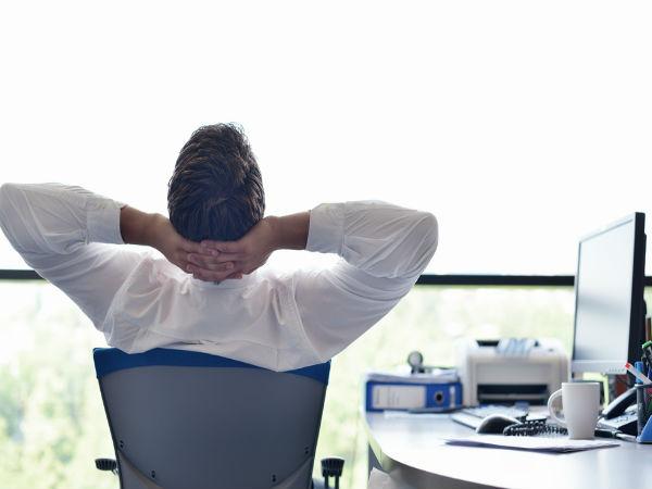 7 Signs You Are An Extreme Workaholic