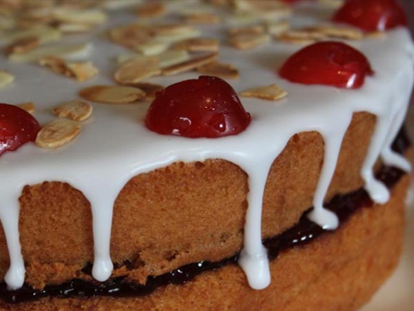 ചെറി ബേക്ക് വെല്‍