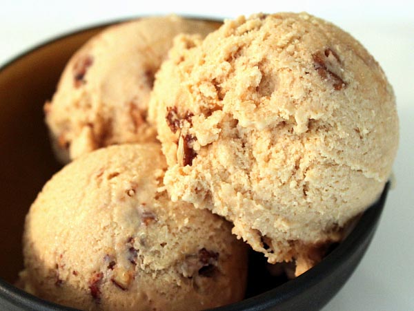 പ്രലൈന്‍സ് ആന്റ് ക്രീം 