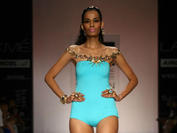 അക്വ ബ്ലൂ 