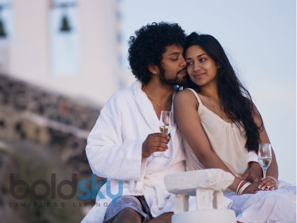 ആലിംഗനം ചെയ്യൂ, നിങ്ങളുടെ പങ്കാളിയെ