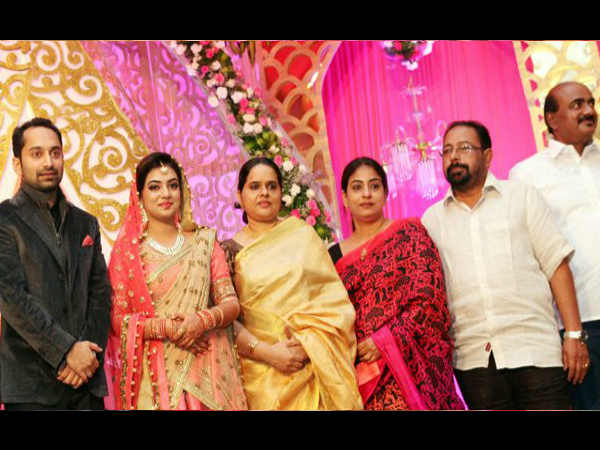 ലെഹംഗ സാരിയില്‍ സുന്ദരിയായി നസ്രിയ