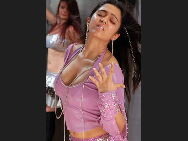 ചാര്‍മി കൗര്‍