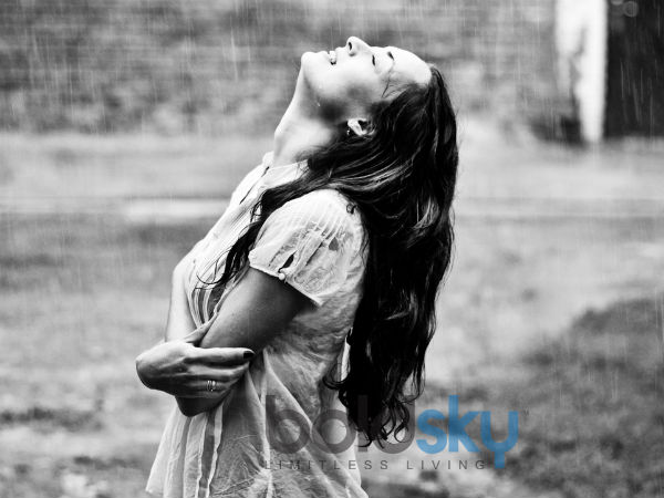 വീടിനുള്ളില് മഴക്കാലത്ത്...