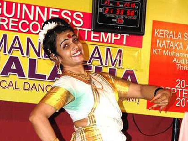 നൃത്തത്തിന്റെ കാര്യത്തിലും തോല്പ്പിക്കാനാവില്ല