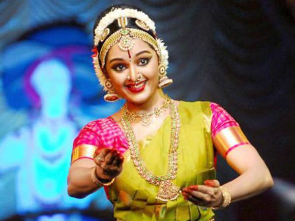 നൃത്തത്തിലൂടെ സൗന്ദര്യം