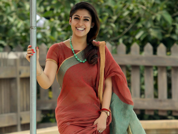 സാരിയുടെ ഞൊറി തന്നെ പ്രശ്നം