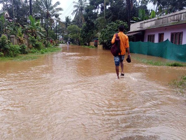 യാത്രകള് ഒഴിവാക്കുക