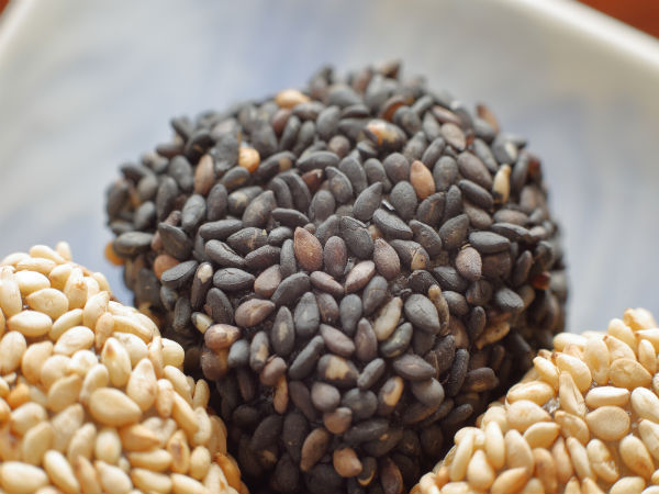 എള്ളും ആയുര്വേദ മരുന്നായ ഞെരിഞ്ഞിലും