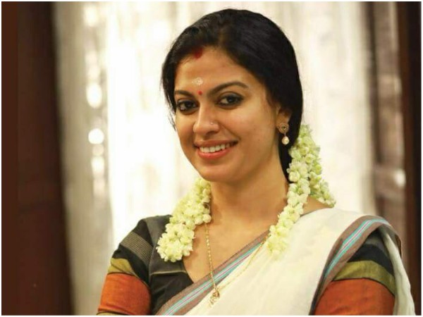 നീണ്ട കണ്പീലി