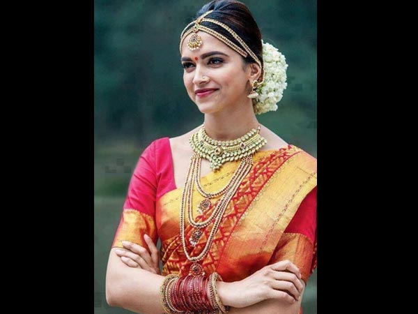 സ്വര്ണം കാല് ഭാഗത്ത് അണിയുന്നത്