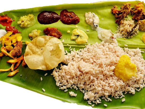 വള്ളപ്പാട്ടും സദ്യയും