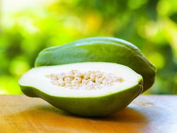 പച്ചപപ്പായയും മഞ്ഞൾപ്പൊടിയും