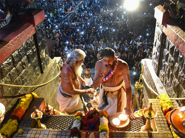 അയ്യപ്പന്മാരുള്ള വീട്ടില് ഈ കാര്യങ്ങള് ശ്രദ്ധിക്കുക