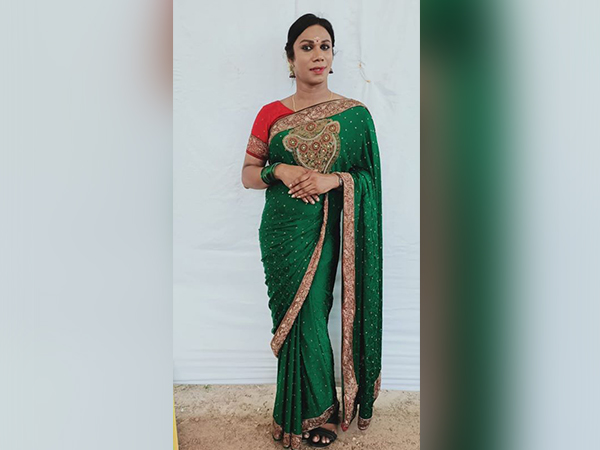 സാമൂഹ്യ പ്രവര്ത്തനവും കലാ ജീവിതവും