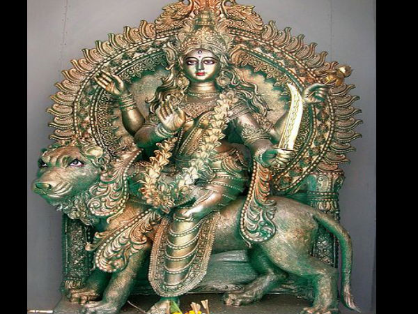 ഭദ്രകാളീ ഭാവത്തില്
