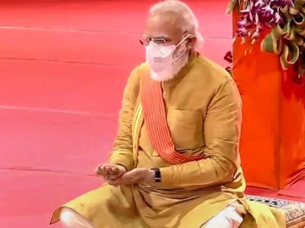 മോദി ഒരു കവിയാണ്