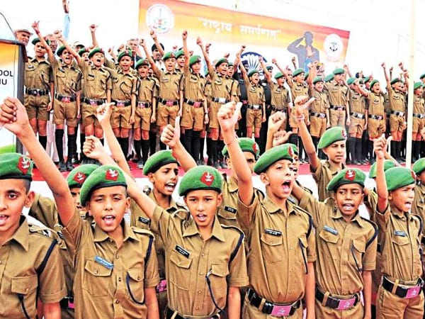 ഫെബ്രുവരി 22 - ലോക സ്കൗട്ട് ദിനം